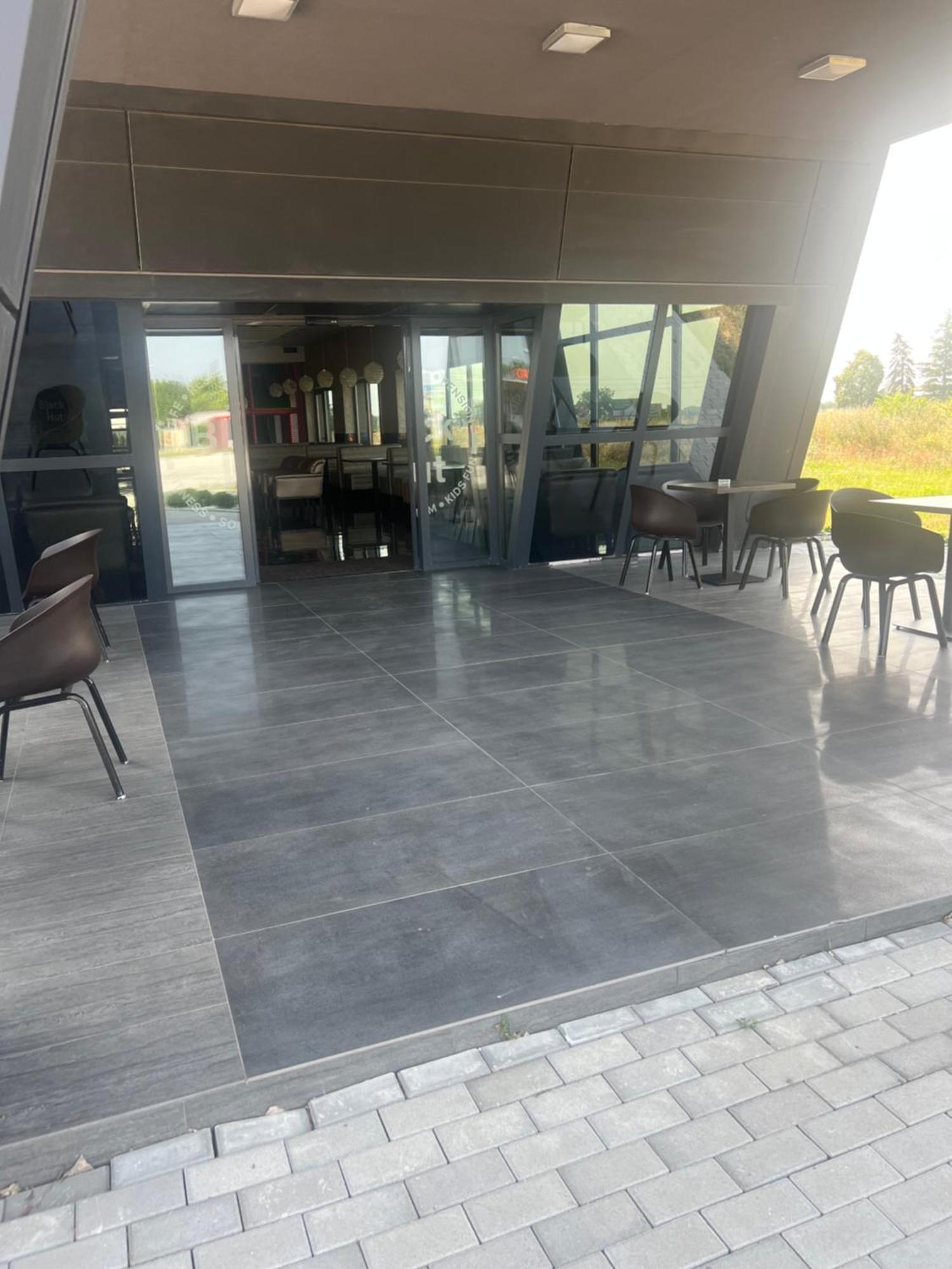 Penzion Black Hut Dunajská Streda Eksteriør billede